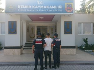 Çeşitli Suçlardan 12 Yıl Hapis Cezası Bulunan Firarı Yakalandı