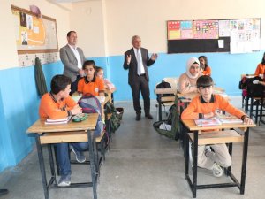 Hakkari Milli Eğitim Yöneticileri Sahada