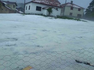 Kastamonu’nun Yaylalarına Dolu Yağdı