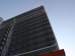 Dolandırıldığını İddia Ettiği 15 Katlı Binada İntihara Kalkıştı