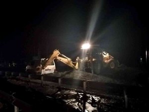 Sivas Valisi Dr. Şimşek Selden Etkilenen Gemerek’te İncelemelerde Bulunuyor