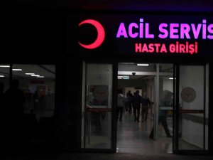 Erzincan’da 53 Öğrenci Gıda Zehirlenmesi Şüphesiyle Hastaneye Kaldırıldı