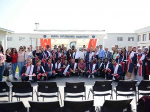 Misafir Öğrenciler Mezuniyet Töreninde Türkçelerini Konuşturdu
