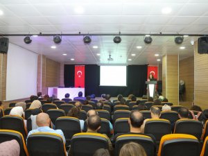 Pandemiden Sonra Başkale’de İlk Bilimsel Toplantı Gerçekleşti