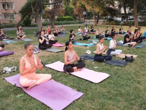 Nilüfer’de Yoga Eğitimleri Başladı