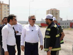 Bahçelievler Mahallesi’nde Yeni Yol Yapım Ve Çevre Düzenlemesi Yapılıyor