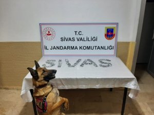 Akıllara Durgunluk Veren Olay, Midesinden 15 Paket Uyuşturucu Çıktı