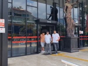 Toplam 32 Yıl Hapis Cezası İle Aranan 2 Kişi Yakalandı