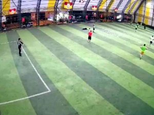Futbol Oynarken Kalp Krizi Geçirdi