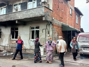Yaşlı Kadın Alevlerin Arasında Kaldı
