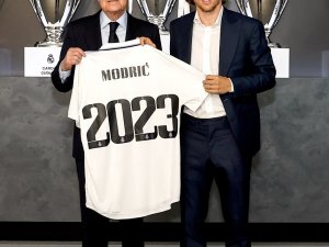 Modric, 1 Yıl Daha Real Madrid’de