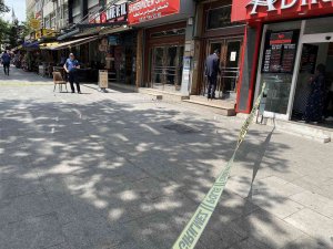 Fatih’te Babasının İşyerine Kurşun Yağdırdı