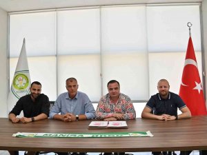 Manisa Bbsk’da Yeni Sezonun İlk İmzaları Atıldı