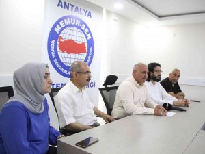 Kur’an-ı Kerim’e Tekme Atma Olayına Karışan 3 Öğrenciye Örgün Eğitim Dışı Cezası Verildi"