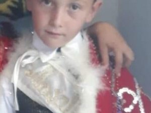 Süt Toplama Kamyonetinin Çarptığı Çocuk Öldü