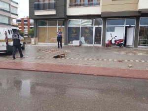 İ̇ş Yeri Sahibini Vurmak İsterken Misafirini Vuran Kardeşler Yakalandı