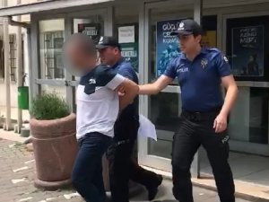 Bursa’da Park Halindeki Araçtan Kredi Kartı Çalan Hırsız Otelde Yakalandı
