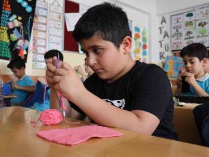 Her Şey Bir Örgü İle Başladı