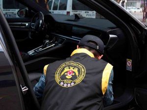 10 Milyon Tl Değerinde Porsche Çalmışlar