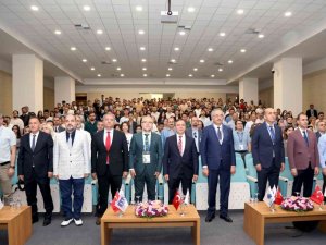 Erü’de “Iv. Araştırma Ve İ̇novasyon Çalıştayı” Başladı