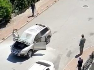 Bursa’da Bir Otomobil Seyir Halindeyken Alev Topuna Döndü