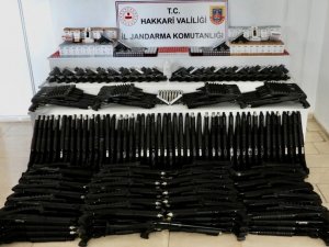 Yüksekova’da Silahlar Ele Geçirildi