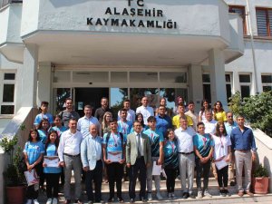 Alaşehirli Öğrenciler Model Uçak Türkiye Şampiyonası’nda Madalyaları Topladı