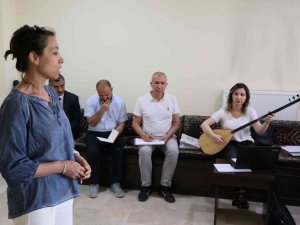 "Mikrofon Sende" Yarışmasının Ön Elemesi Yapıldı