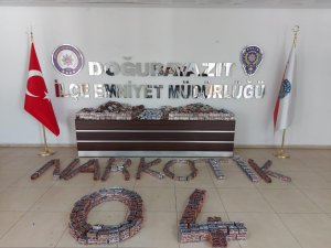 Ağrı’da 8 Bin 620 Kutu ‘Sentetik Ecza’ Ele Geçirildi