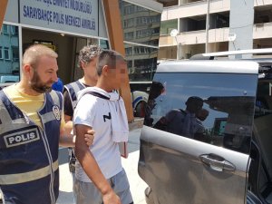 Yaş 17, Suç Kaydı 70