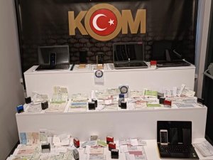 Paravan Şirket Kurarak 100 Milyon Dolandırdılar