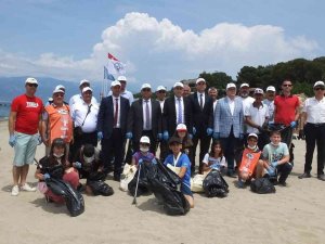 Balıkesir’de Mavi Bayraklı Plajlar Temizlendi