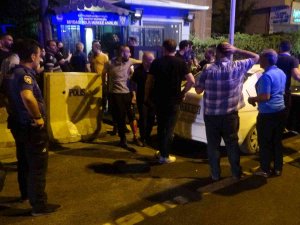 Polis Merkezi Önünde Silahlı Saldırı: 2 Yaralı