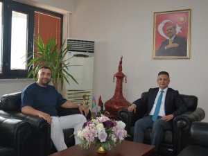 Şampiyon Boksör Demirezen’den Rektör Kuş’a Ziyaret