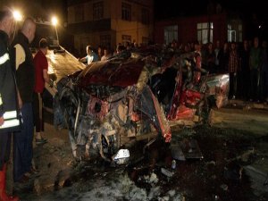 Rize Plakalı Araç Kaza Yaptı: 3'ü Ağır, 11 Yaralı