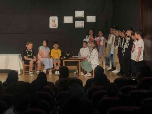 Altınyıldız İ̇lköğretim Okulu Öğrencileri, Yıl Sonu Gösterisi Düzenledi