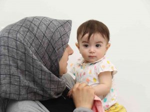 10 Aylık Beren Nisa Bebek Laparoskopiyle Sağlığına Kavuştu