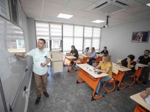 Mercek’te Dil Kurslarına Yoğun İlgi