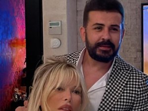 Minaz: "Ajda Pekkan Işık Saçıyor, Seren Serengil Değişimden Korkmuyor"