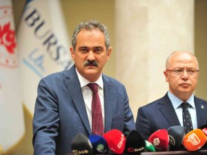 Bursa’da Okulda Dansöz Olayının Ardından Flaş Gelişmeyi Bakan Özer Duyurdu