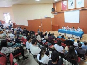 Kilis’te ’’Şiir Ve Edebiyat" Söyleşisi