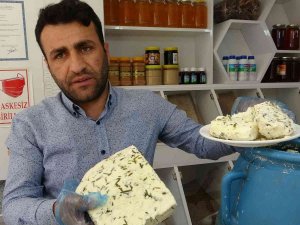 Vatandaşlar Otlu Peynir Alırken Hijyene Dikkat Etmeli