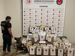 İ̇stanbul’da 2 Milyon Captagon Hap, Hakkari’de 742 Kilogram Metamfetamin Ele Geçirildi