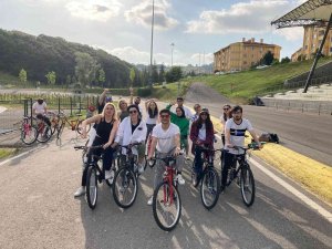 Subü’lü Öğrenciler Son Derslerini Bisiklet Sürerek Gerçekleştirdi