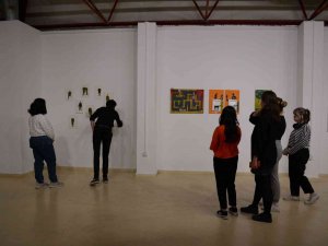 Mezuniyet Sergisi Ziyaretçilerini Bekliyor