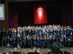 Kayü Uygulamalı Bilimler Fakültesi İ̇lk Mezunlarını Verdi