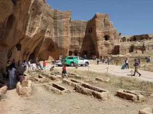 Mardin’de Çevre Haftası’nda Jandarmadan Çöp Toplama Faaliyeti