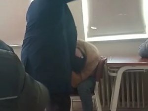 Kocaeli’de Öğrencisini Darp Eden Öğretmene Soruşturma