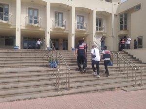 Silahıyla Aracına Sıkıp ‘Silahlı Saldırıya Uğradım’ Dedi