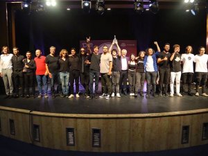 Nilüfer Liselerarası Müzik Yarışması’nda Gençlerden Muhteşem Performans